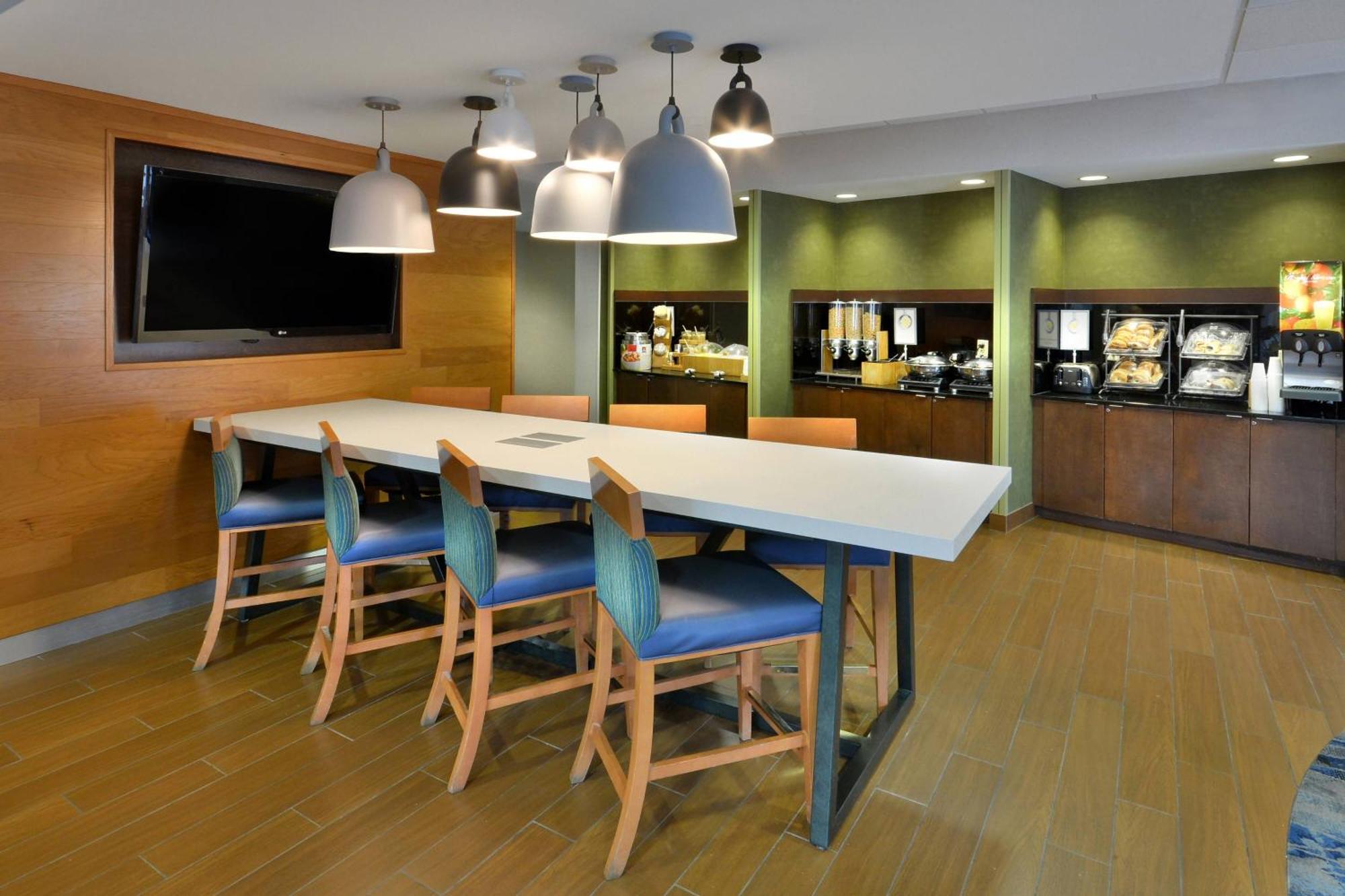 Fairfield Inn & Suites By Marriott Charlottesville North Zewnętrze zdjęcie