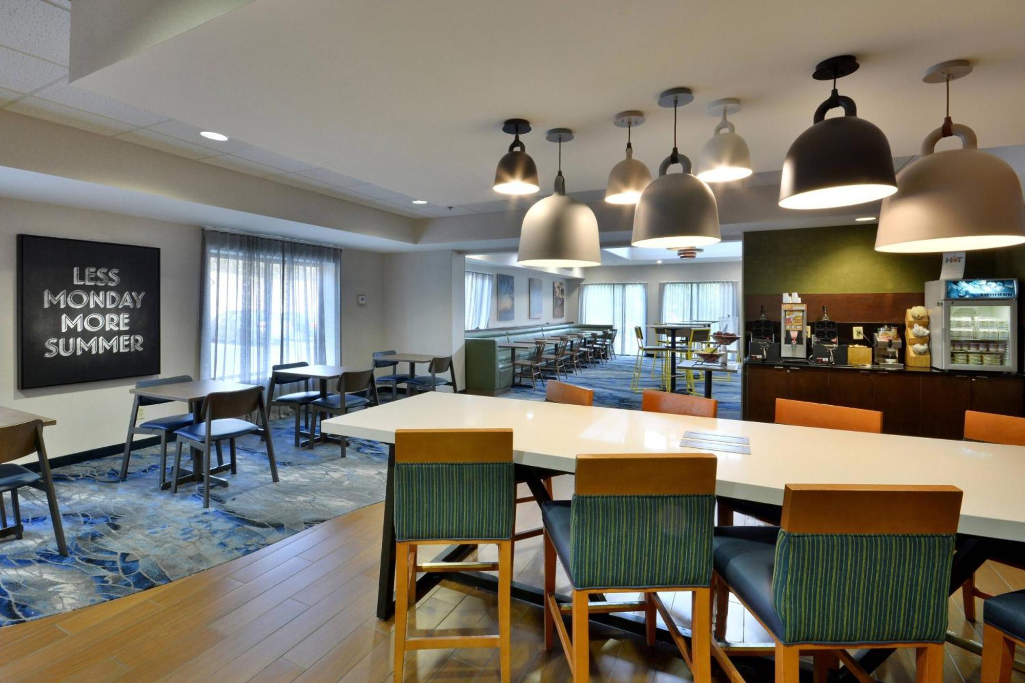 Fairfield Inn & Suites By Marriott Charlottesville North Zewnętrze zdjęcie